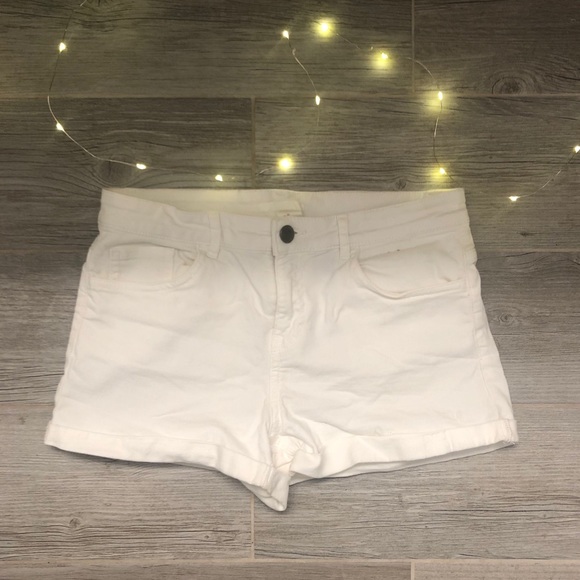 H&M Pants - H&M White shorts